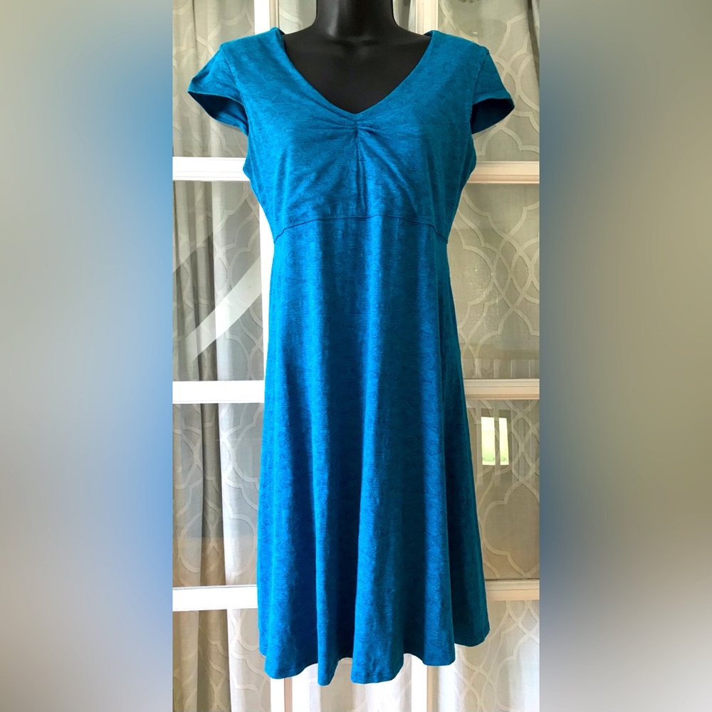 Toad&Co. size Small blue dress w/ beautiful geometric pattern excellent used